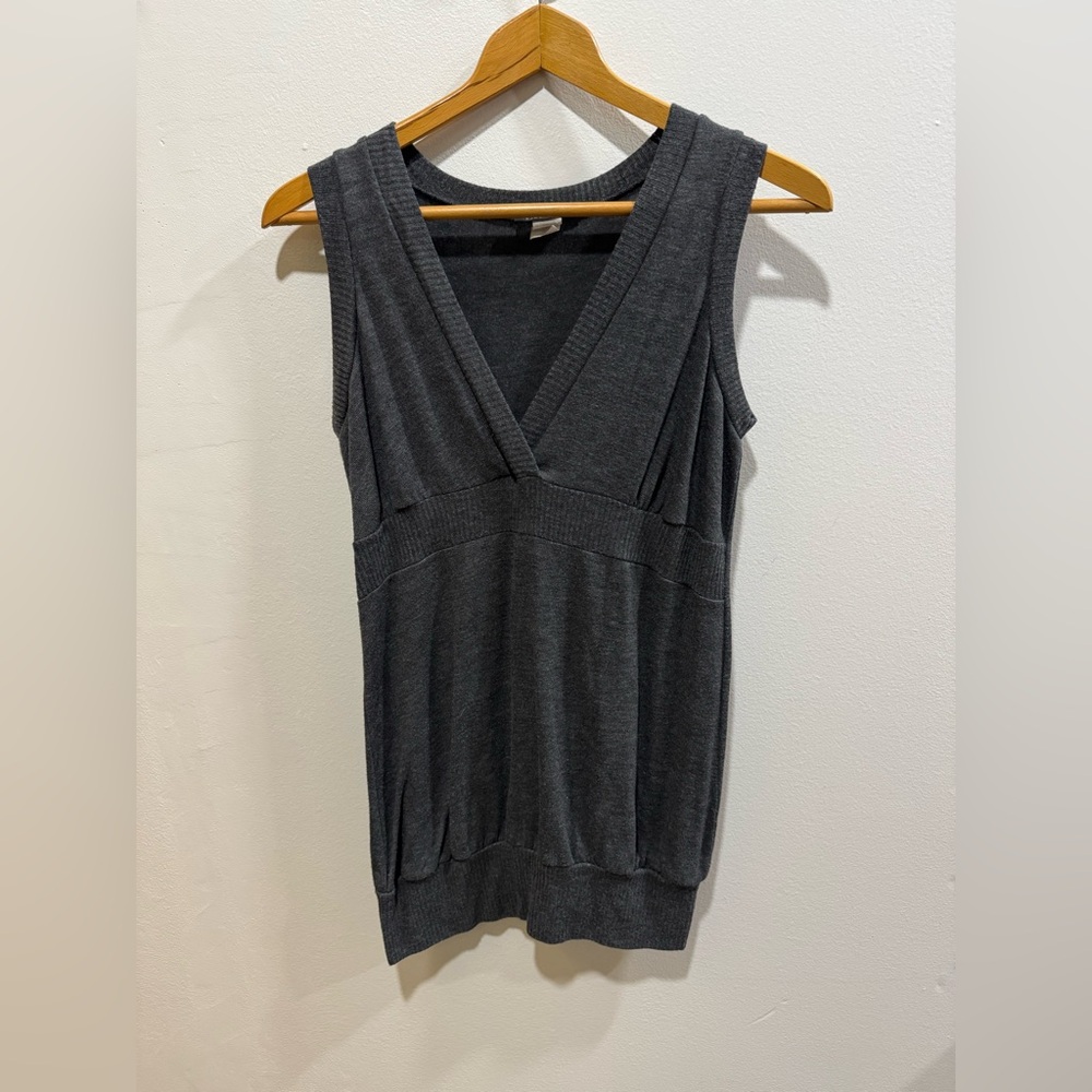 Can't Miss plus womens V-neck sweater, 1X, grey, sleeveless, VNTG, rayon blend